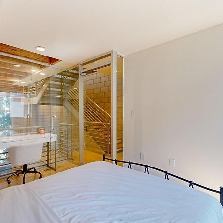 Modern Loft-Style Townhouse In Los Angeles Buitenkant foto
